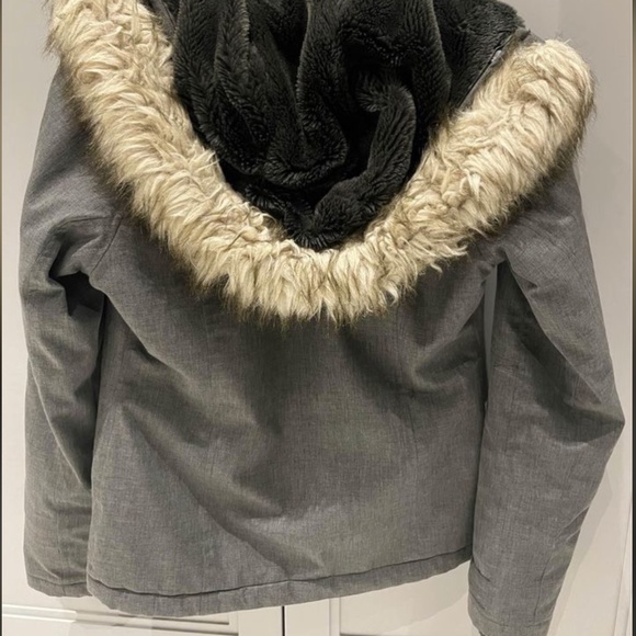 TNA Jacket - Picture 2 of 2